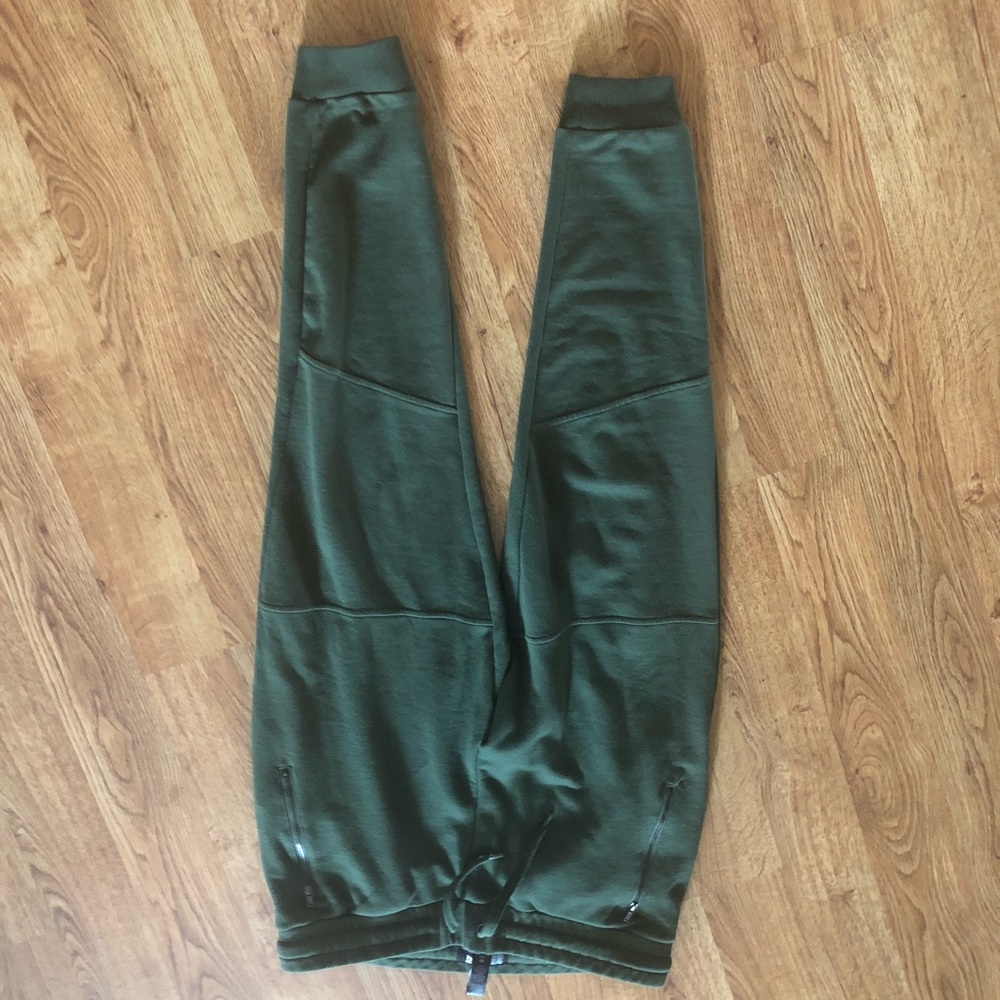 Joggers - Picture 6 of 6